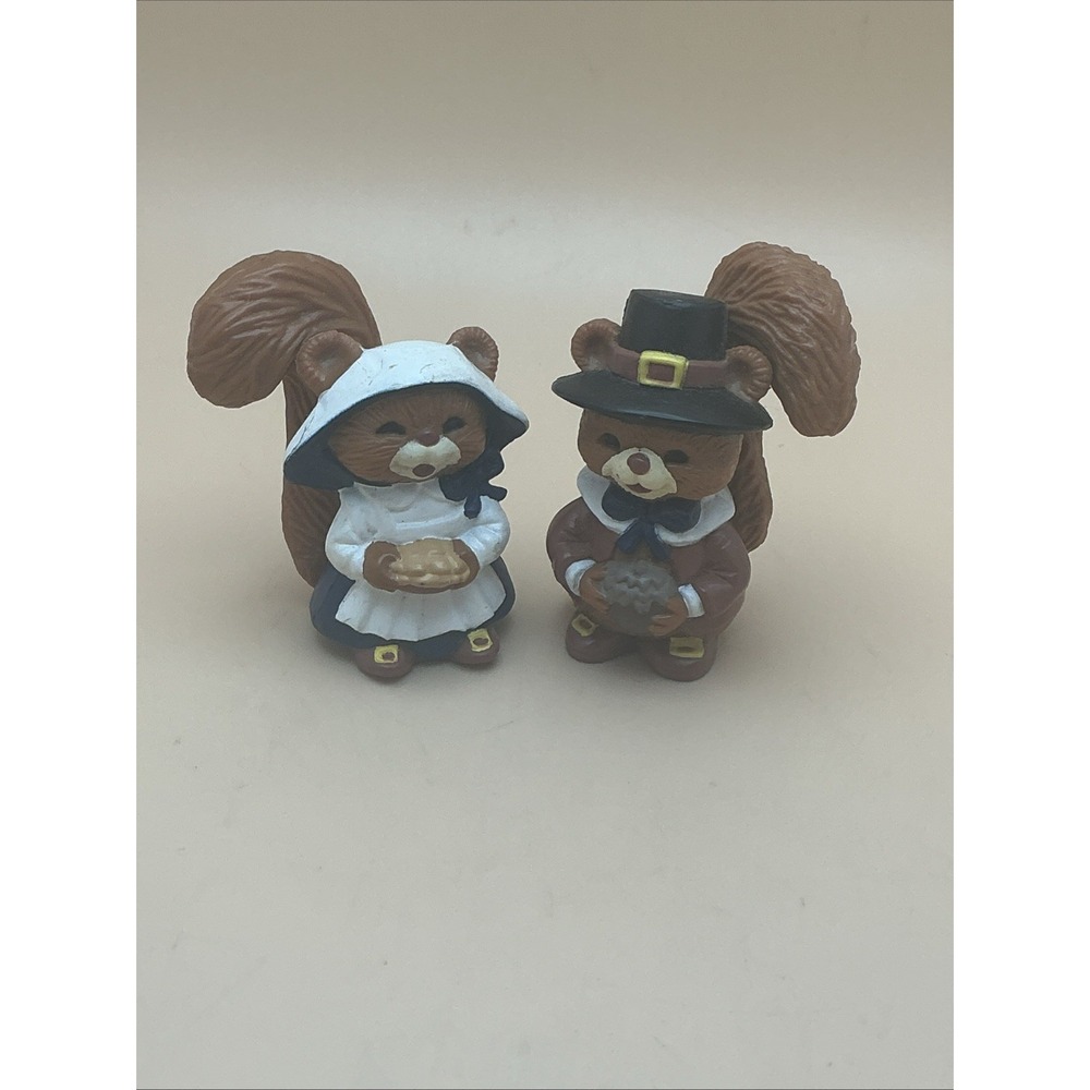 Vintage Hallmark Heartline Thanksgiving Squirrel Set‎ 1980